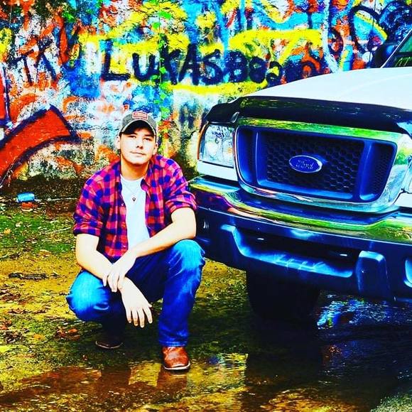 Meet your Posher, Jared - Picture 1 of 1